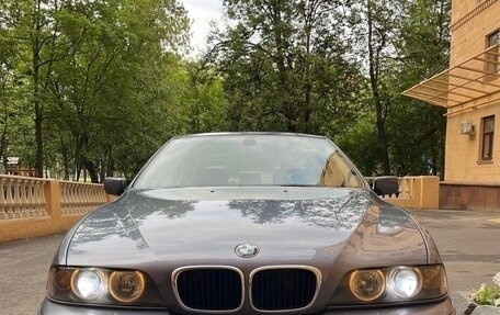 BMW 5 серия, 2001 год, 900 000 рублей, 8 фотография
