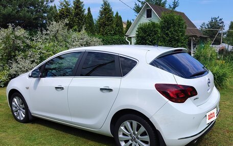 Opel Astra J, 2013 год, 830 000 рублей, 14 фотография