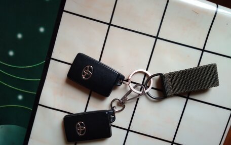 Toyota ISis I, 2010 год, 1 050 000 рублей, 6 фотография