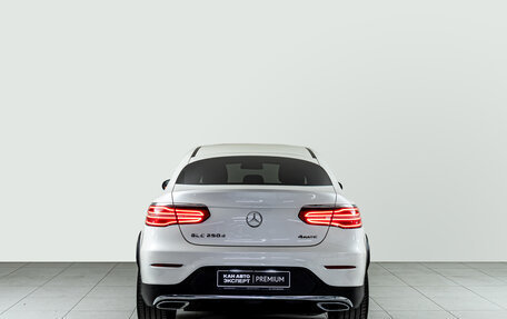 Mercedes-Benz GLC Coupe, 2016 год, 3 500 000 рублей, 5 фотография