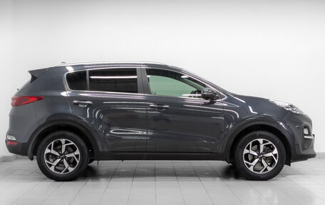 KIA Sportage IV рестайлинг, 2020 год, 2 150 000 рублей, 4 фотография