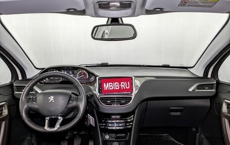 Peugeot 2008 II, 2014 год, 995 000 рублей, 14 фотография
