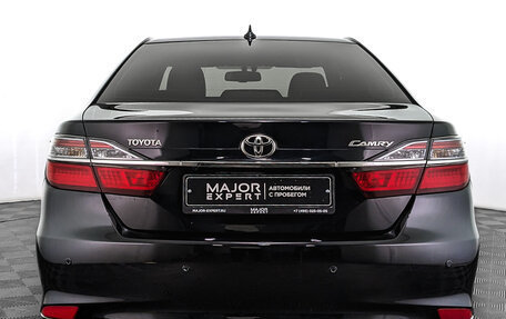 Toyota Camry, 2016 год, 2 060 000 рублей, 6 фотография