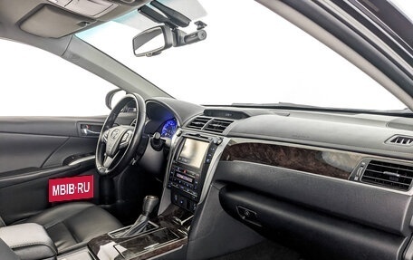 Toyota Camry, 2016 год, 2 060 000 рублей, 11 фотография