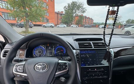 Toyota Camry, 2017 год, 2 850 000 рублей, 20 фотография