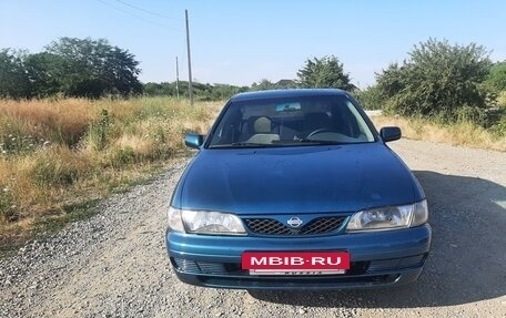 Nissan Almera, 1998 год, 310 000 рублей, 2 фотография