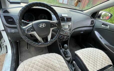 Hyundai Solaris II рестайлинг, 2016 год, 600 000 рублей, 12 фотография