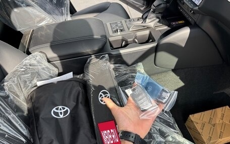 Toyota Land Cruiser Prado, 2025 год, 7 900 000 рублей, 14 фотография