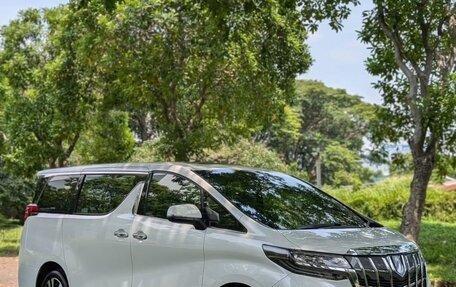 Toyota Alphard III, 2021 год, 3 000 000 рублей, 3 фотография