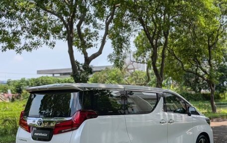 Toyota Alphard III, 2021 год, 3 000 000 рублей, 5 фотография