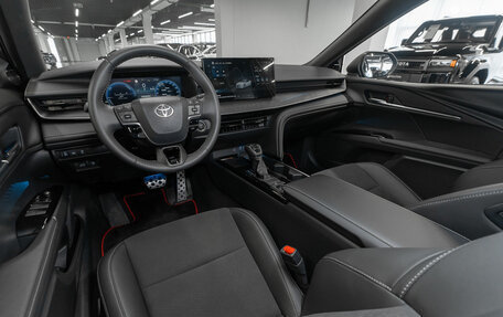 Toyota Camry, 2025 год, 4 700 000 рублей, 7 фотография