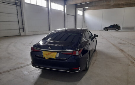 Lexus ES VII, 2019 год, 3 500 000 рублей, 13 фотография