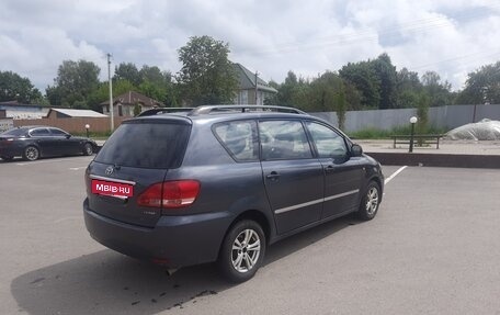 Toyota Avensis Verso I рестайлинг, 2003 год, 610 000 рублей, 3 фотография