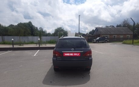 Toyota Avensis Verso I рестайлинг, 2003 год, 610 000 рублей, 4 фотография