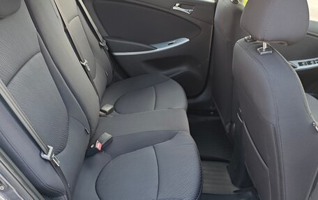 Hyundai Solaris II рестайлинг, 2012 год, 600 000 рублей, 10 фотография
