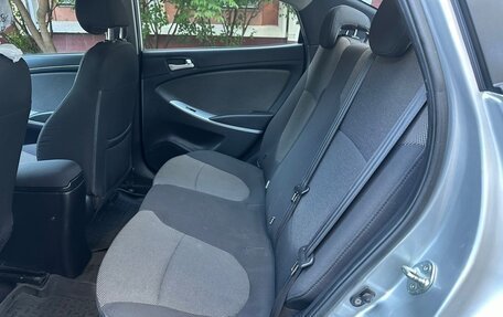 Hyundai Solaris II рестайлинг, 2011 год, 740 000 рублей, 6 фотография