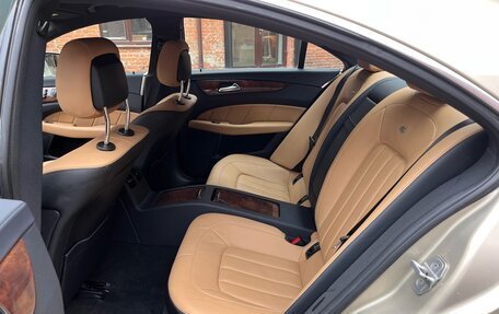 Mercedes-Benz CLS, 2011 год, 2 300 000 рублей, 12 фотография
