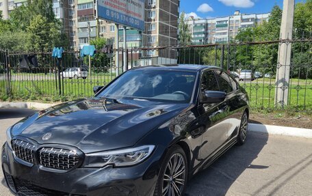 BMW 3 серия, 2019 год, 3 000 000 рублей, 2 фотография