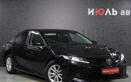 Toyota Camry, 2018 год, 2 291 000 рублей, 3 фотография