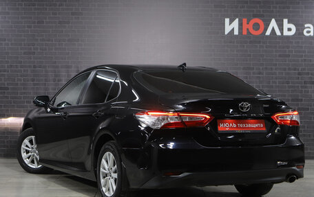 Toyota Camry, 2018 год, 2 291 000 рублей, 9 фотография