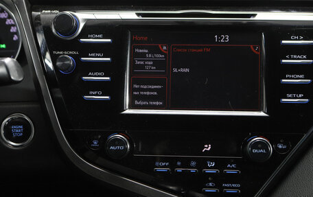 Toyota Camry, 2018 год, 2 291 000 рублей, 17 фотография