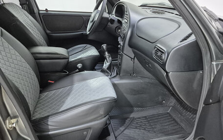 Chevrolet Niva I рестайлинг, 2018 год, 787 000 рублей, 14 фотография
