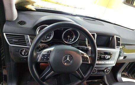 Mercedes-Benz GL-Класс, 2015 год, 5 900 000 рублей, 7 фотография