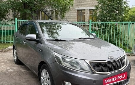 KIA Rio III рестайлинг, 2012 год, 750 000 рублей, 2 фотография