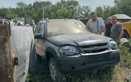 Chevrolet Niva I рестайлинг, 2016 год, 300 000 рублей, 1 фотография