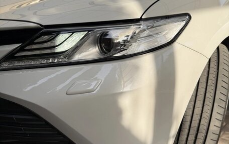 Toyota Camry, 2021 год, 2 450 000 рублей, 4 фотография