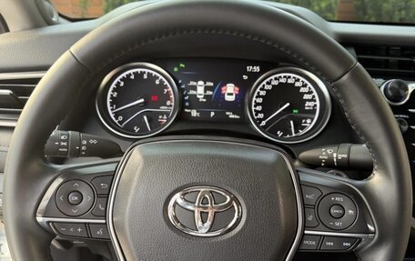 Toyota Camry, 2021 год, 2 450 000 рублей, 6 фотография