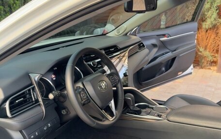 Toyota Camry, 2021 год, 2 450 000 рублей, 5 фотография