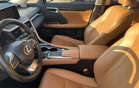 Lexus RX IV рестайлинг, 2022 год, 4 500 000 рублей, 6 фотография