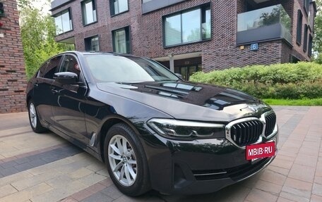 BMW 5 серия, 2020 год, 3 980 000 рублей, 2 фотография