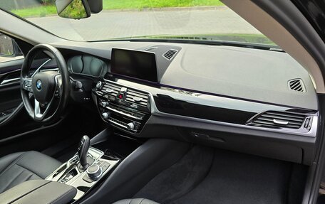 BMW 5 серия, 2020 год, 3 980 000 рублей, 21 фотография