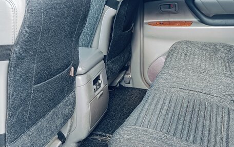 Toyota Land Cruiser 100 рестайлинг 2, 2003 год, 2 690 000 рублей, 5 фотография