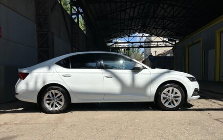 Skoda Octavia IV, 2021 год, 2 550 000 рублей, 2 фотография