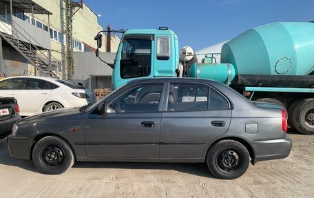 Hyundai Accent II, 2004 год, 320 000 рублей, 2 фотография