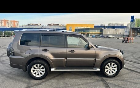 Mitsubishi Pajero IV, 2011 год, 2 050 000 рублей, 10 фотография