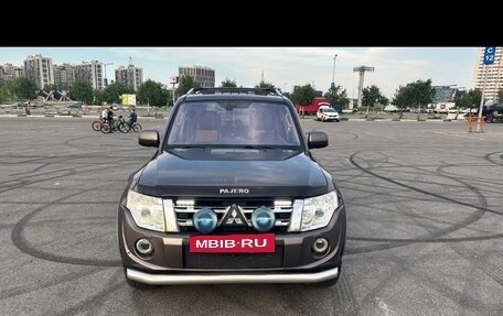 Mitsubishi Pajero IV, 2011 год, 2 050 000 рублей, 7 фотография