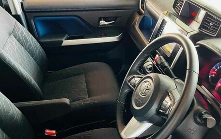 Toyota Roomy I, 2018 год, 1 030 000 рублей, 3 фотография