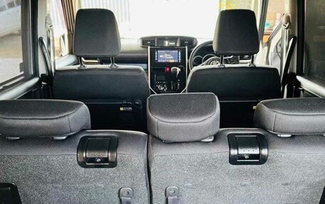 Toyota Roomy I, 2018 год, 1 030 000 рублей, 6 фотография