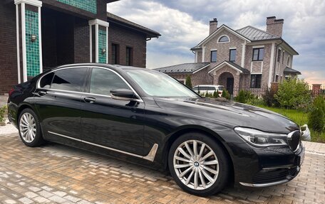 BMW 7 серия, 2016 год, 3 400 000 рублей, 2 фотография