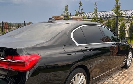 BMW 7 серия, 2016 год, 3 400 000 рублей, 4 фотография