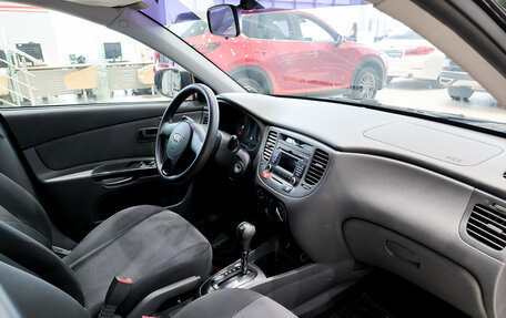 KIA Rio II, 2011 год, 650 000 рублей, 13 фотография