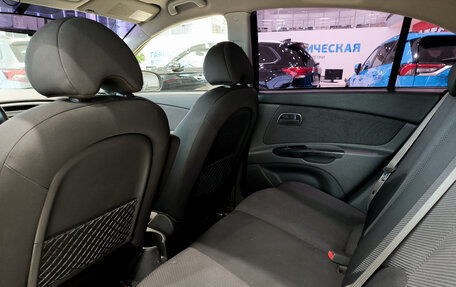 KIA Rio II, 2011 год, 650 000 рублей, 15 фотография