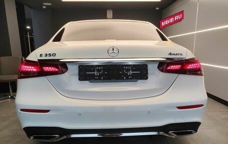 Mercedes-Benz E-Класс, 2020 год, 6 030 000 рублей, 5 фотография