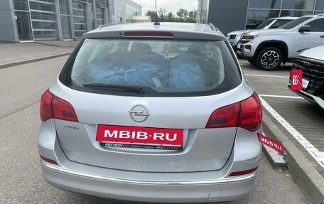 Opel Astra J, 2013 год, 695 000 рублей, 4 фотография