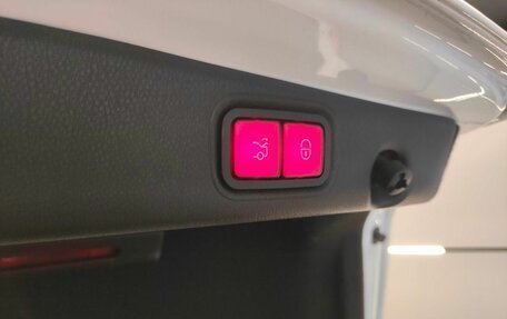 Mercedes-Benz E-Класс, 2020 год, 6 030 000 рублей, 27 фотография