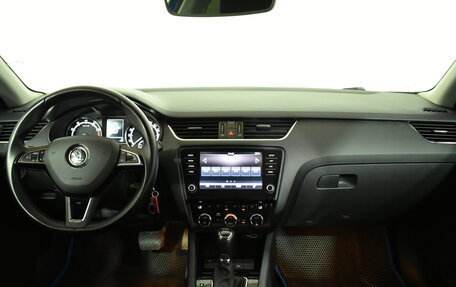 Skoda Octavia, 2018 год, 1 799 000 рублей, 9 фотография
